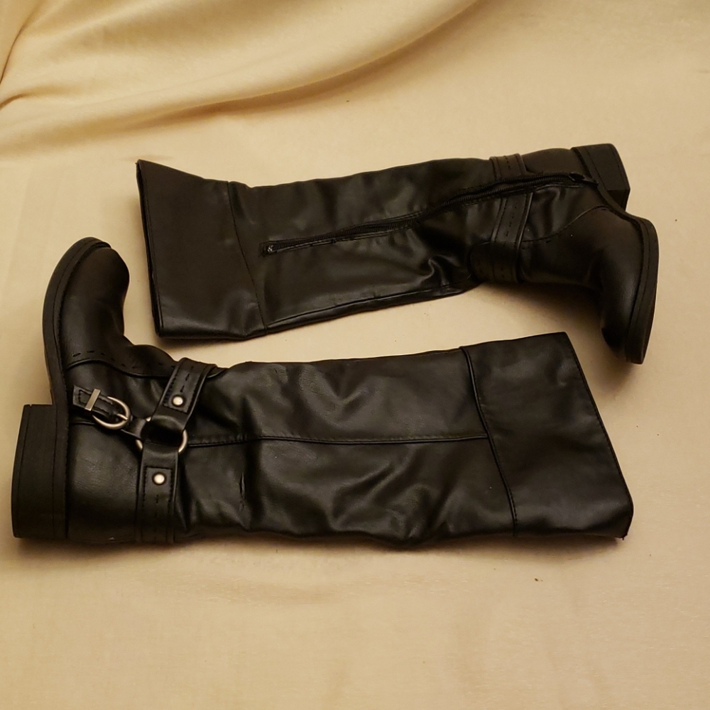 Black boots